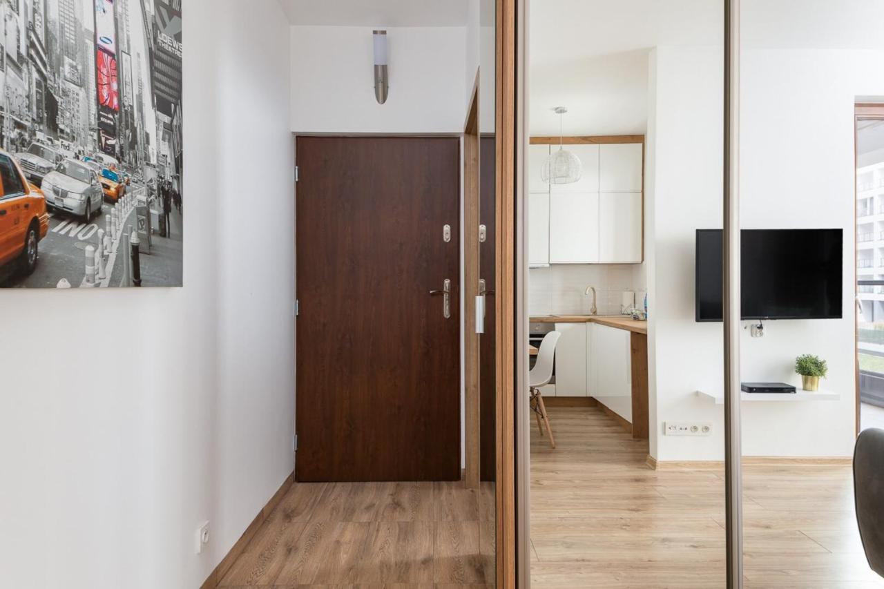 Rent like home - Grzybowska 85 II Warszawa Zewnętrze zdjęcie